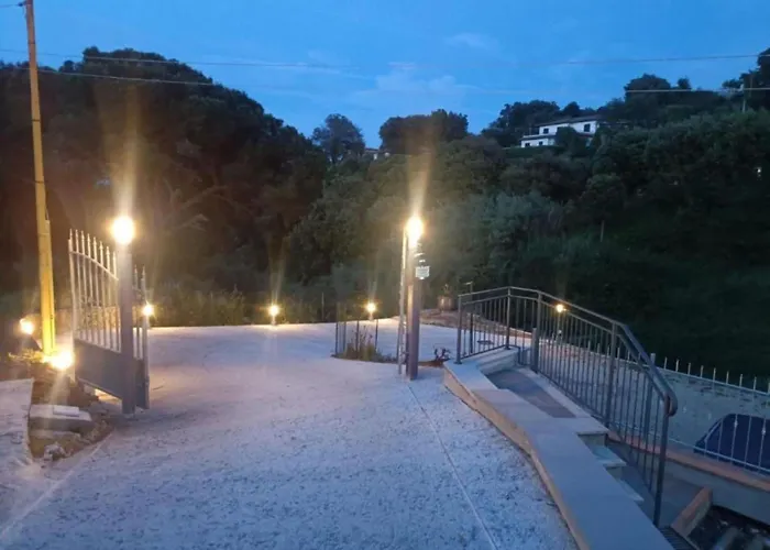 Casale Gabriella Esclusivo Con Patio 卡波利韦里